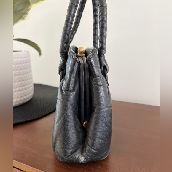 VINTAGE  Leather Lady Handbag Frame Style Double Handle Neutral  60's 70's Chic - Picture 4 of 13